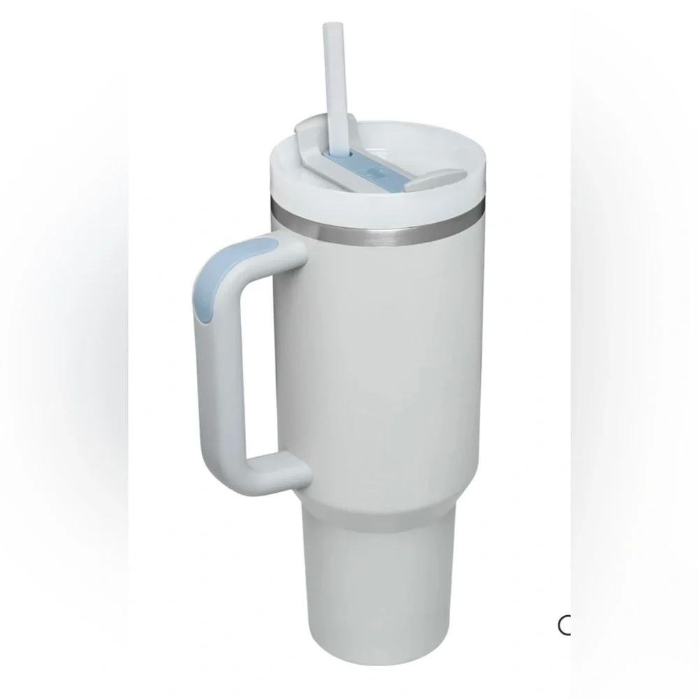 🎉LAST PIECE🎉Stanley 40 oz.‎ Quencher H2.0 FlowState Tumbler Fog